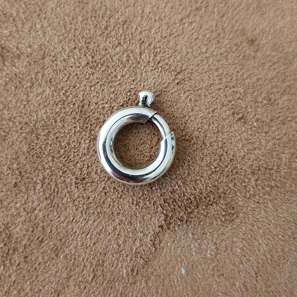 TIFFANY & CO. Vintage Large Authentic CLASP RING - Picture 1 of 2